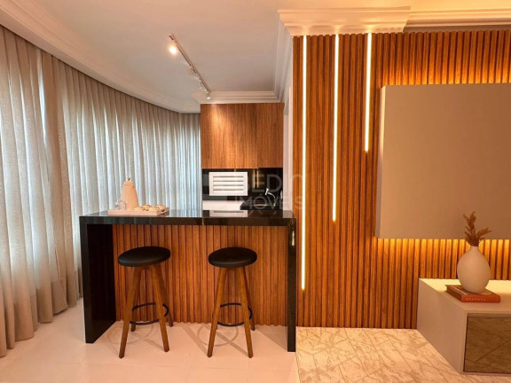 Imagem Apartamento com 3 Quartos à Venda, 110 m² em Centro - Balneário Camboriú Imagem Apartamento com 3 Quartos à Venda, 110 m² em Centro - Balneário Camboriú