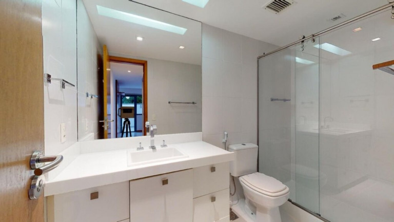 Imagem Imóvel com 3 Quartos à Venda, 143 m² em Botafogo - Rio De Janeiro Imagem Imóvel com 3 Quartos à Venda, 143 m² em Botafogo - Rio De Janeiro