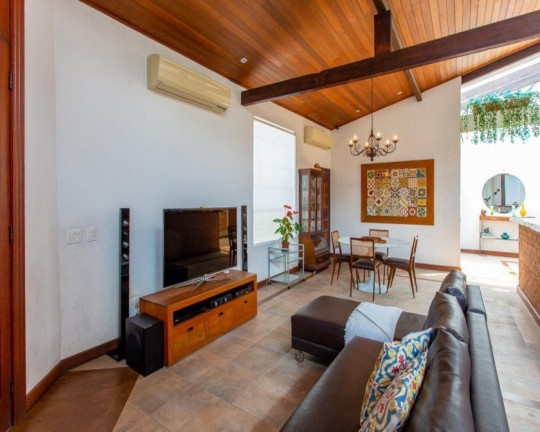 Casa com 3 Quartos à Venda, 250 m² em Jabaquara - São Paulo