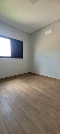 Imagem Sobrado com 3 Quartos à Venda, 120 m² em Villas Do Jaguari - Santana De Parnaíba
