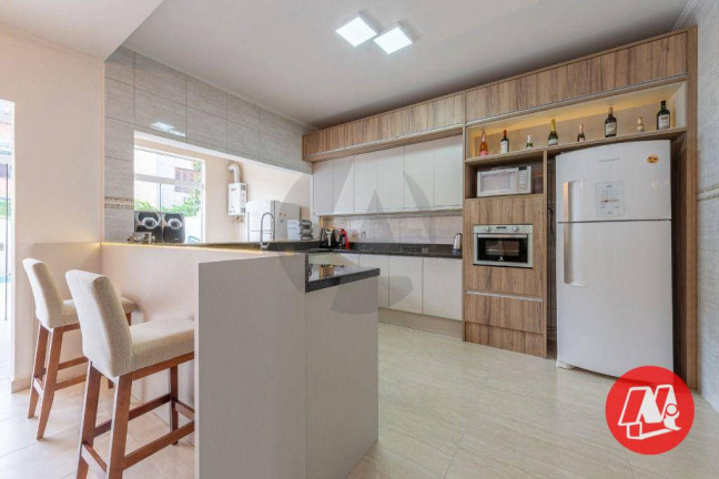 Imagem Sobrado com 3 Quartos à Venda, 308 m² em Jardim Itu Sabará - Porto Alegre