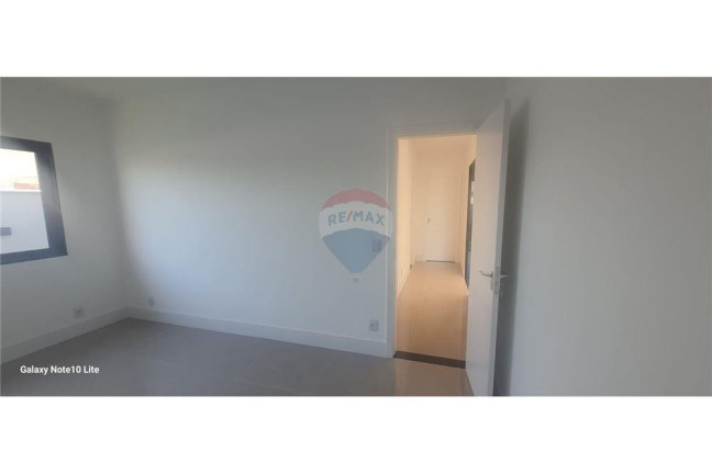 Imagem Casa de Condomínio com 3 Quartos à Venda, 173 m² em Cajueiros - Maricá Imagem Casa de Condomínio com 3 Quartos à Venda, 173 m² em Cajueiros - Maricá