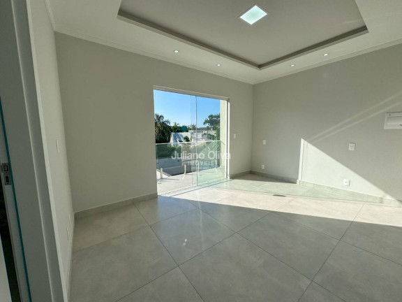 Imagem Sobrado com 3 Quartos à Venda, 121 m² em Centro - Itapoá