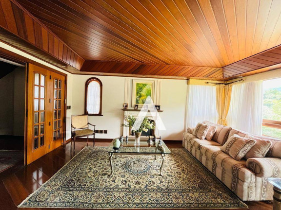 Imagem Casa com 7 Quartos à Venda, 752 m² em Parque Do Imbui - Teresópolis