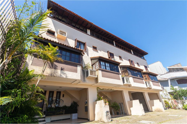 Imagem Casa com 3 Quartos à Venda, 171 m² em Tristeza - Porto Alegre