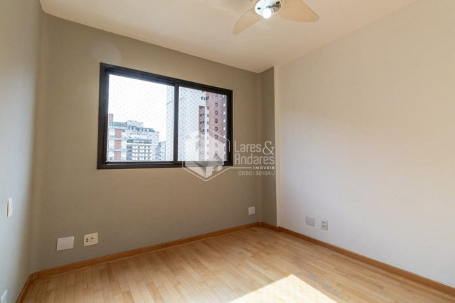 Imagem Apartamento com 3 Quartos à Venda, 209 m² em Itaim Bibi - São Paulo Imagem Apartamento com 3 Quartos à Venda, 209 m² em Itaim Bibi - São Paulo