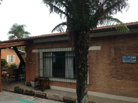 Casa com 3 Quartos à Venda, 303 m² em Vila Santo Antônio - Cotia
