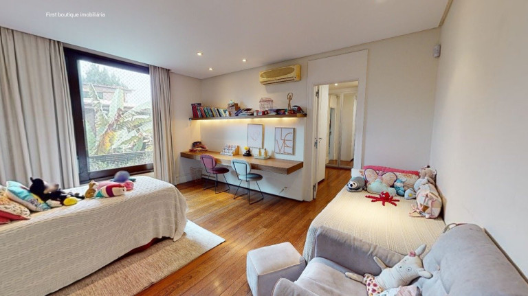 Imagem Casa com 4 Quartos à Venda, 1.100 m² em Pinheiros - São Paulo Imagem Casa com 4 Quartos à Venda, 1.100 m² em Pinheiros - São Paulo