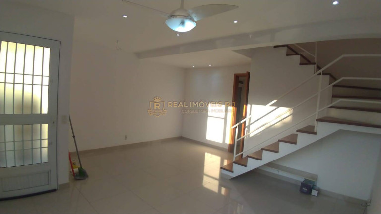 Imagem Casa com 3 Quartos à Venda, 120 m² em Tanque - Rio De Janeiro Imagem Casa com 3 Quartos à Venda, 120 m² em Tanque - Rio De Janeiro