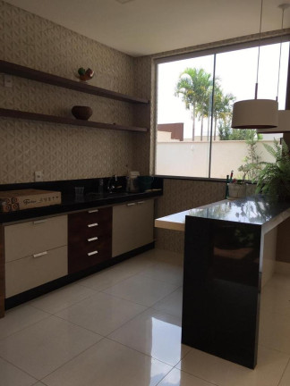 Imagem Casa de Condomínio com 4 Quartos à Venda, 470 m² em Jardins Lisboa - Goiânia Imagem Casa de Condomínio com 4 Quartos à Venda, 470 m² em Jardins Lisboa - Goiânia