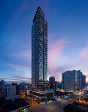 Apartamento com 3 Quartos à Venda, 166 m² em Meia Praia - Itapema