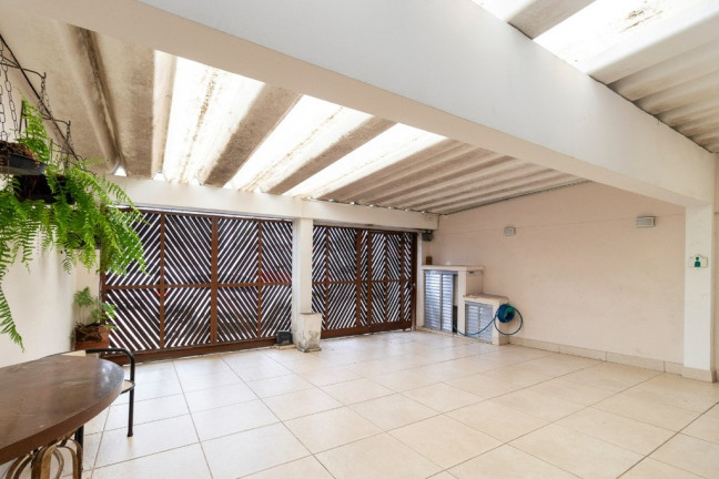 Imagem Casa com 4 Quartos à Venda, 200 m² em Campo Belo - São Paulo