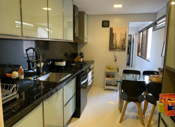 Imagem Imóvel com 4 Quartos à Venda, 235 m² em Boa Viagem - Recife Imagem Imóvel com 4 Quartos à Venda, 235 m² em Boa Viagem - Recife