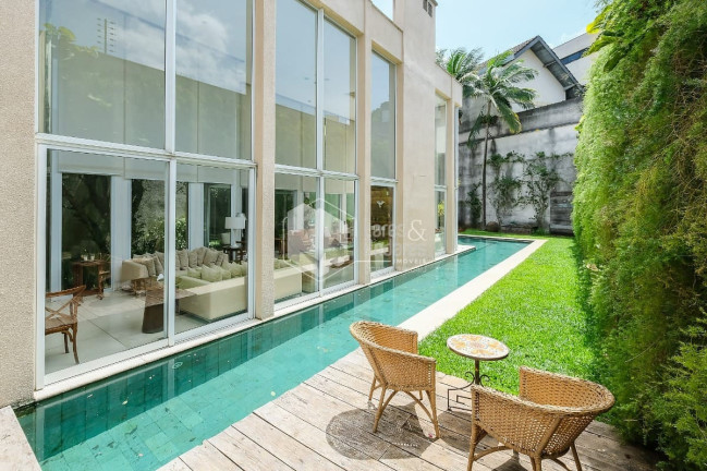 Imagem Casa com 3 Quartos à Venda, 480 m² em Vila Madalena - São Paulo