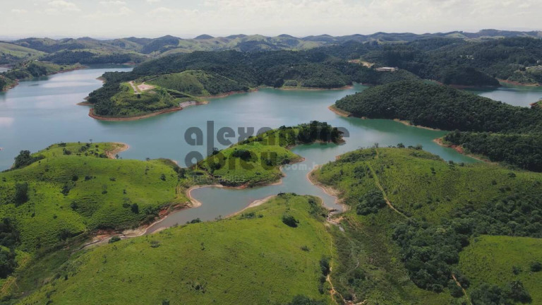 Imagem Fazenda à Venda, 130 m² em Santa Branca Imagem Fazenda à Venda, 130 m² em Santa Branca