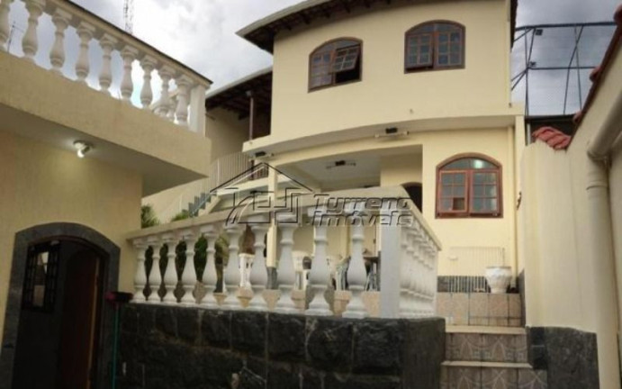 Imagem Casa com 3 Quartos à Venda, 240 m² em Centro - Jacareí Imagem Casa com 3 Quartos à Venda, 240 m² em Centro - Jacareí
