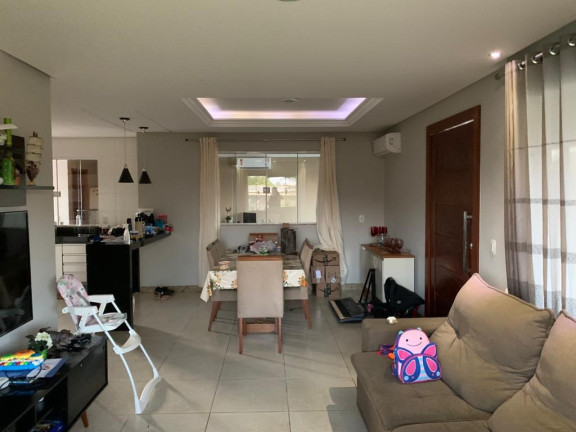 Imagem Casa com 3 Quartos à Venda, 200 m² em Nova Guarapari - Guarapari Imagem Casa com 3 Quartos à Venda, 200 m² em Nova Guarapari - Guarapari