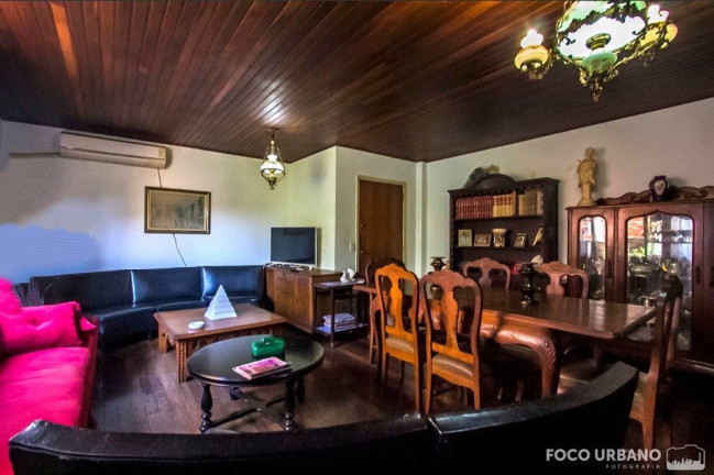 Imagem Apartamento com 3 Quartos à Venda, 177 m² em Petrópolis - Porto Alegre Imagem Apartamento com 3 Quartos à Venda, 177 m² em Petrópolis - Porto Alegre