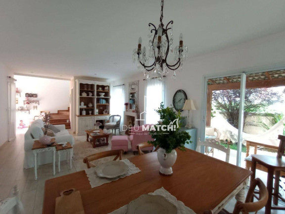 Casa com 3 Quartos à Venda, 155 m² em Vila Loanda - Atibaia