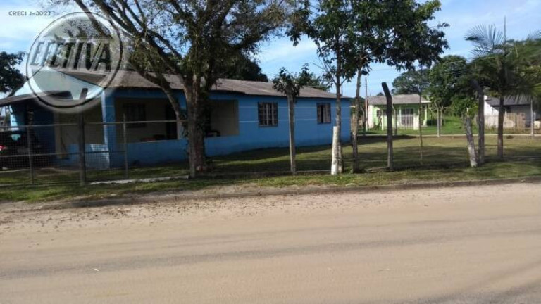 Casa com 3 Quartos à Venda, 200 m² em Carvoeiro - Guaratuba