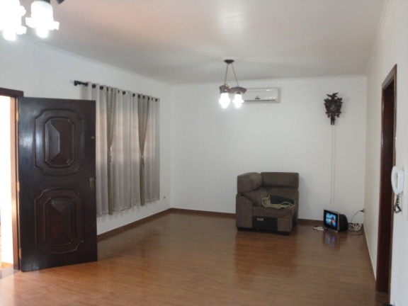 Imagem Casa com 3 Quartos à Venda, 490 m² em Vila Santa Luzia - Bauru