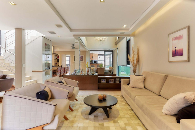 Imagem Casa com 3 Quartos à Venda, 297 m² em Pinheirinho - Curitiba