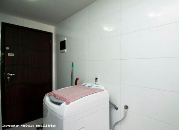 Imagem Kitnet com 1 Quarto à Venda, 35 m² em Copacabana