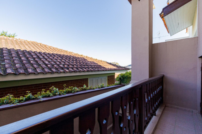 Imagem Casa com 3 Quartos à Venda, 129 m² em Santo Inácio - Curitiba Imagem Casa com 3 Quartos à Venda, 129 m² em Santo Inácio - Curitiba