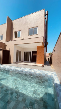 Imagem Sobrado com 3 Quartos à Venda, 130 m² em Centro - Barra Velha