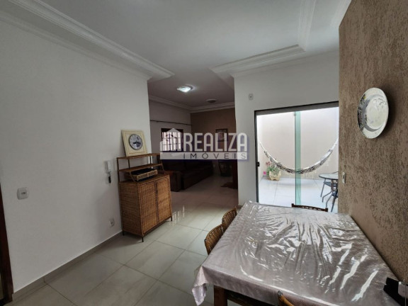 Imagem Casa com 3 Quartos à Venda, 260 m² em Quinta Boa Esperança - Uberaba Imagem Casa com 3 Quartos à Venda, 260 m² em Quinta Boa Esperança - Uberaba