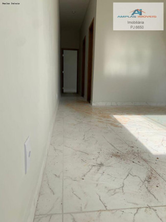 Imagem Casa com 2 Quartos à Venda, 58 m² Imagem Casa com 2 Quartos à Venda, 58 m²