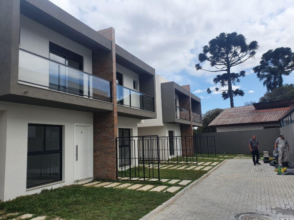 Imagem Casa com 3 Quartos à Venda, 108 m² em Uberaba - Curitiba