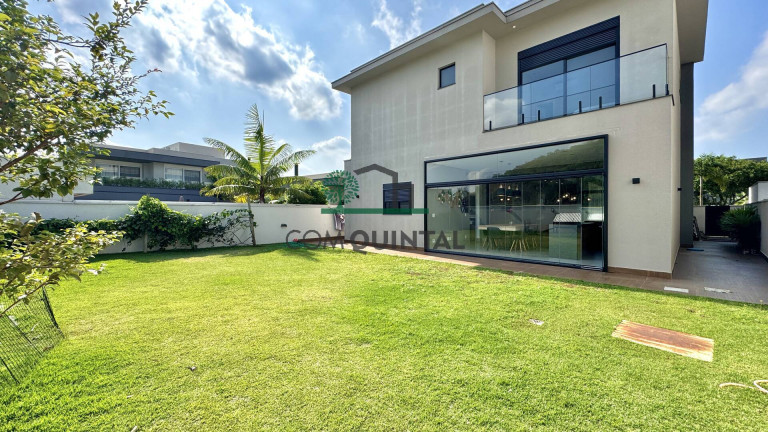 Imagem Casa com 4 Quartos à Venda, 322 m² em Alphaville - Santana De Parnaíba Imagem Casa com 4 Quartos à Venda, 322 m² em Alphaville - Santana De Parnaíba