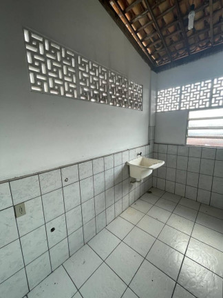 Imagem Casa com 4 Quartos à Venda, em Centro - Aracaju Imagem Casa com 4 Quartos à Venda, em Centro - Aracaju