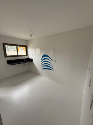 Imagem Casa com 5 Quartos à Venda, 206 m² em Buraquinho - Lauro De Freitas