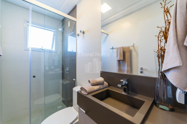 Imagem Apartamento com 3 Quartos à Venda, 133 m² em Pioneiros - Balneário Camboriú Imagem Apartamento com 3 Quartos à Venda, 133 m² em Pioneiros - Balneário Camboriú