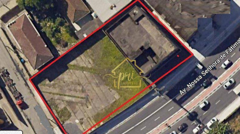 Terreno à Venda, 2.000 m² em Saboó - Santos