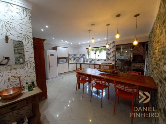 Imagem Sobrado com 3 Quartos à Venda, 175 m² em Canto Do Forte - Praia Grande