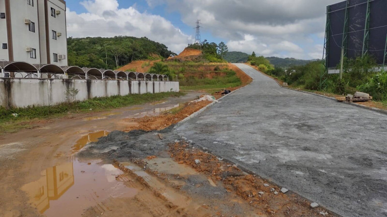 Imagem Terreno à Venda, 12.857 m² em Centro - Camboriú Imagem Terreno à Venda, 12.857 m² em Centro - Camboriú