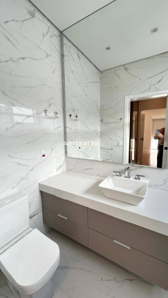 Imagem Casa com 3 Quartos à Venda, 250 m²