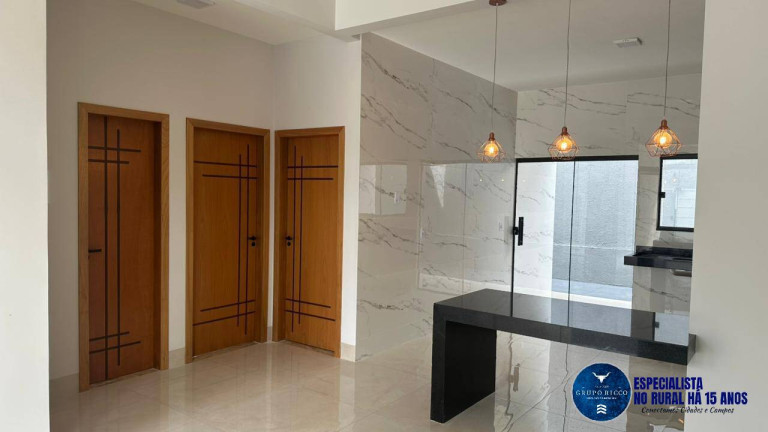 Imagem Casa com 3 Quartos à Venda, 200 m² em Carolina Parque - Goiânia Imagem Casa com 3 Quartos à Venda, 200 m² em Carolina Parque - Goiânia