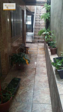 Imagem Casa com 4 Quartos à Venda, 220 m² em Jardim Aeródromo - Guarulhos Imagem Casa com 4 Quartos à Venda, 220 m² em Jardim Aeródromo - Guarulhos