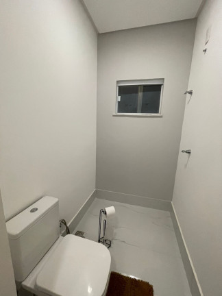 Imagem Casa com 4 Quartos à Venda, em Universidade - Vitória Da Conquista Imagem Casa com 4 Quartos à Venda, em Universidade - Vitória Da Conquista
