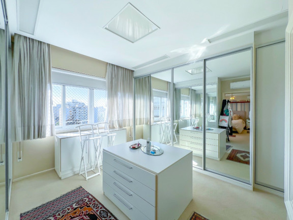 Imagem Cobertura com 4 Quartos à Venda, 626 m² em Moinhos De Vento - Porto Alegre Imagem Cobertura com 4 Quartos à Venda, 626 m² em Moinhos De Vento - Porto Alegre