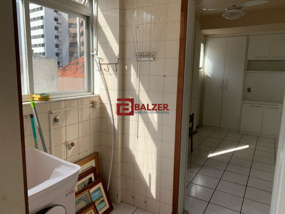 Imagem Apartamento com 3 Quartos à Venda, 117 m² em Centro - Florianópolis Imagem Apartamento com 3 Quartos à Venda, 117 m² em Centro - Florianópolis