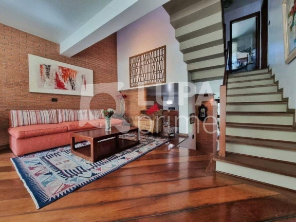 Imagem Casa com 3 Quartos à Venda, 384 m² em Tremembé - São Paulo Imagem Casa com 3 Quartos à Venda, 384 m² em Tremembé - São Paulo