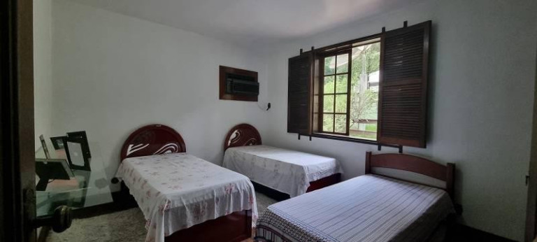 Imagem Casa com 4 Quartos à Venda, 800 m² em Freguesia - Rio De Janeiro Imagem Casa com 4 Quartos à Venda, 800 m² em Freguesia - Rio De Janeiro