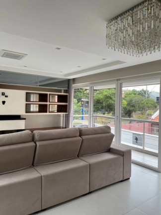 Imagem Casa com 3 Quartos à Venda, 181 m² em Vila Assunção - Porto Alegre