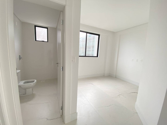 Imagem Apartamento com 3 Quartos à Venda, 127 m² em Meia Praia - Itapema