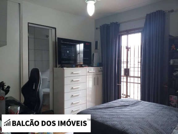 Imagem Casa com 4 Quartos à Venda, 240 m² em São Paulo Imagem Casa com 4 Quartos à Venda, 240 m² em São Paulo